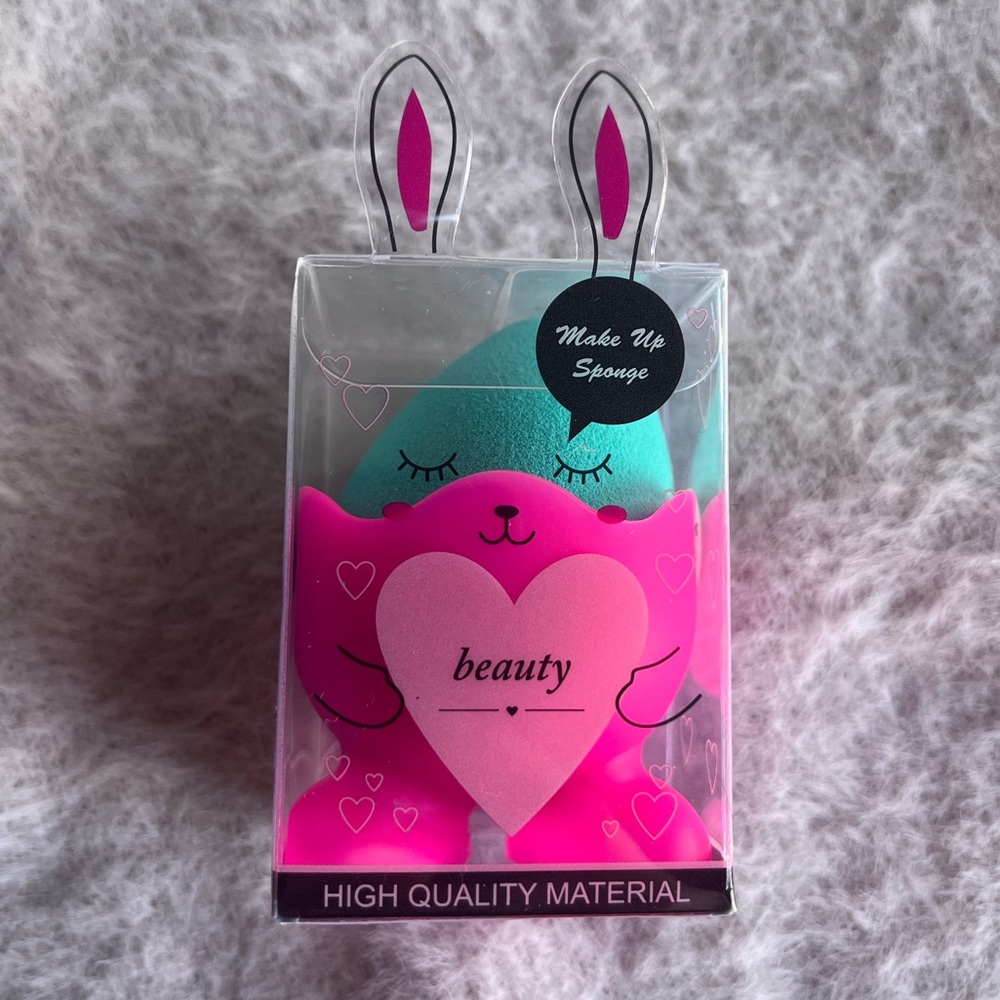 🌸Makeup Sponge 🌸 - Picture 4 of 5